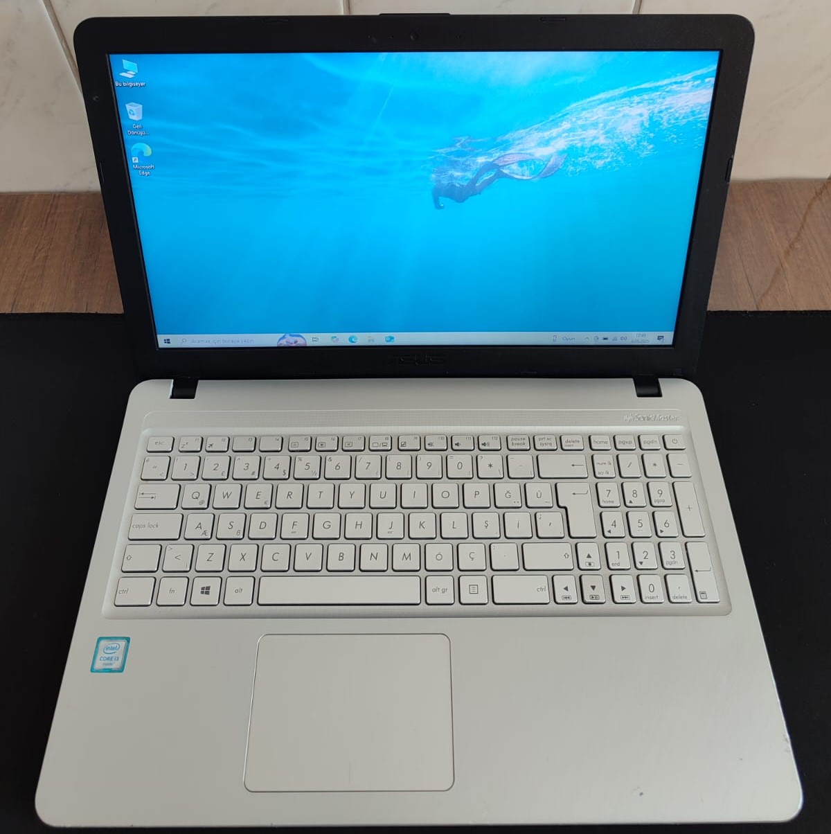 ASUS LAPTOP